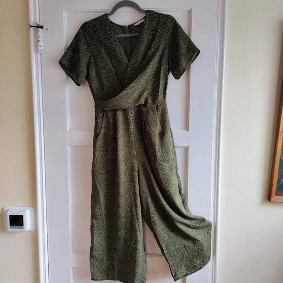 SOLD Le Lis Green Polkadot Jumpsuit - Picture 2 of 4